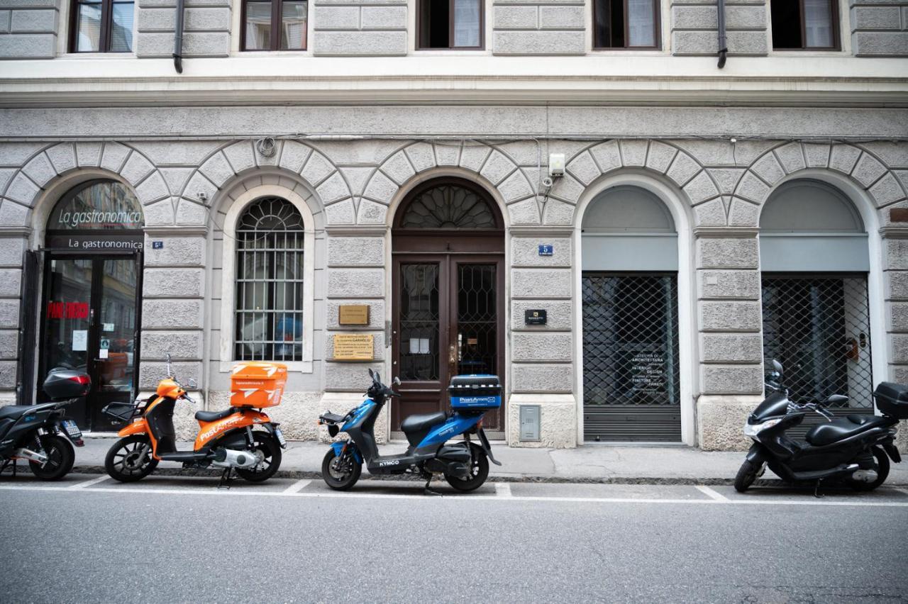 La Casa Di Gabri Trieste Centro エクステリア 写真